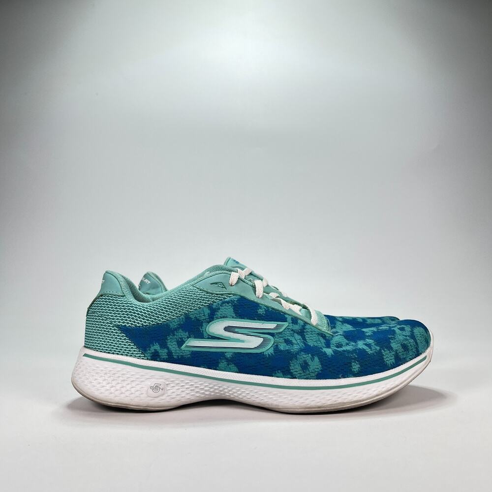 Skechers GOwalk 4 Aqua Walking Shoes Slip On Sneakers 14163 Women’s Size 7.5